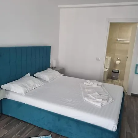 Aparthotel Denis