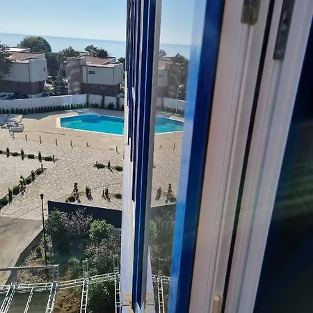 Aparthotel Denis 4*