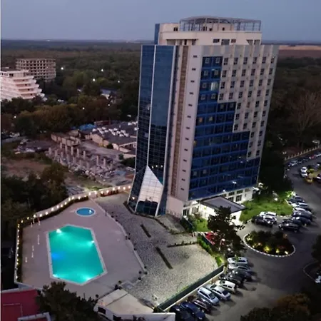 Aparthotel Denis 4*